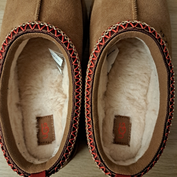 UGG Tasman Mule Slippers in Chestnut with Red Trim - Picture 6 of 7